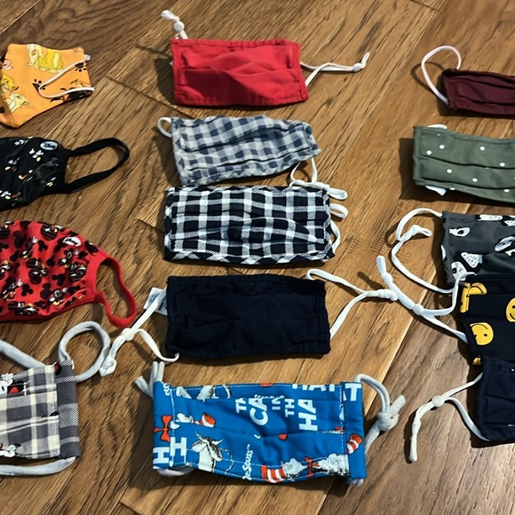 Kids Colorful Face Masks Set - Picture 3 of 4